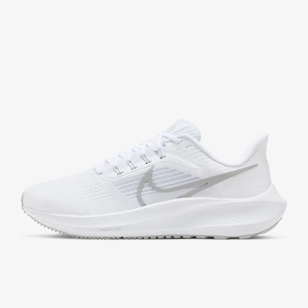 Nike Air Zoom Pegasus 39, size 9